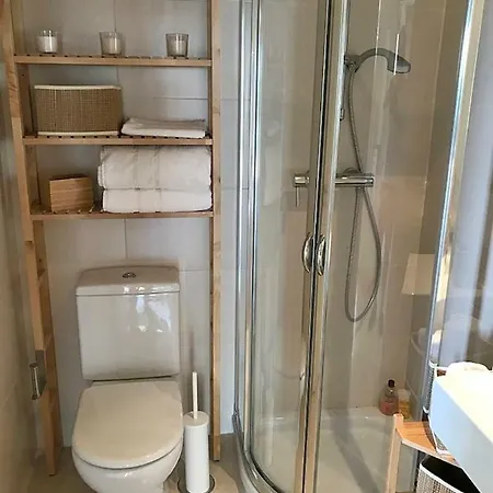 Al-401 In Alcazaba Lagoon *