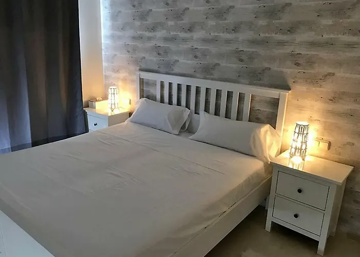 Al-401 In Alcazaba Lagoon *