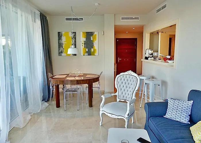 Al-401 In Alcazaba Lagoon Apartamento *